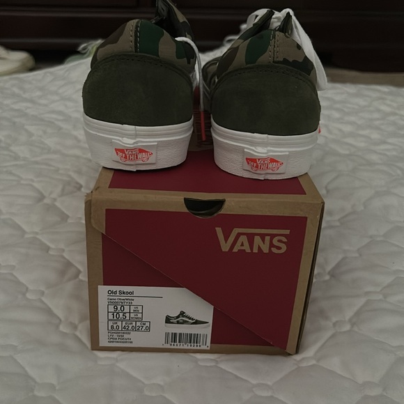 Brand new Old Skool - Picture 3 of 3